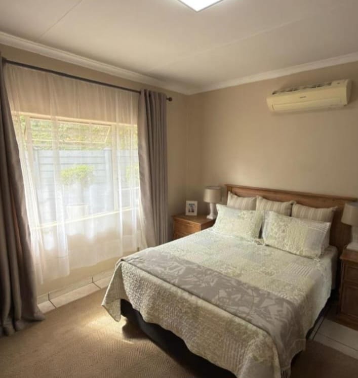 3 Bedroom Property for Sale in Rhodesdene Northern Cape